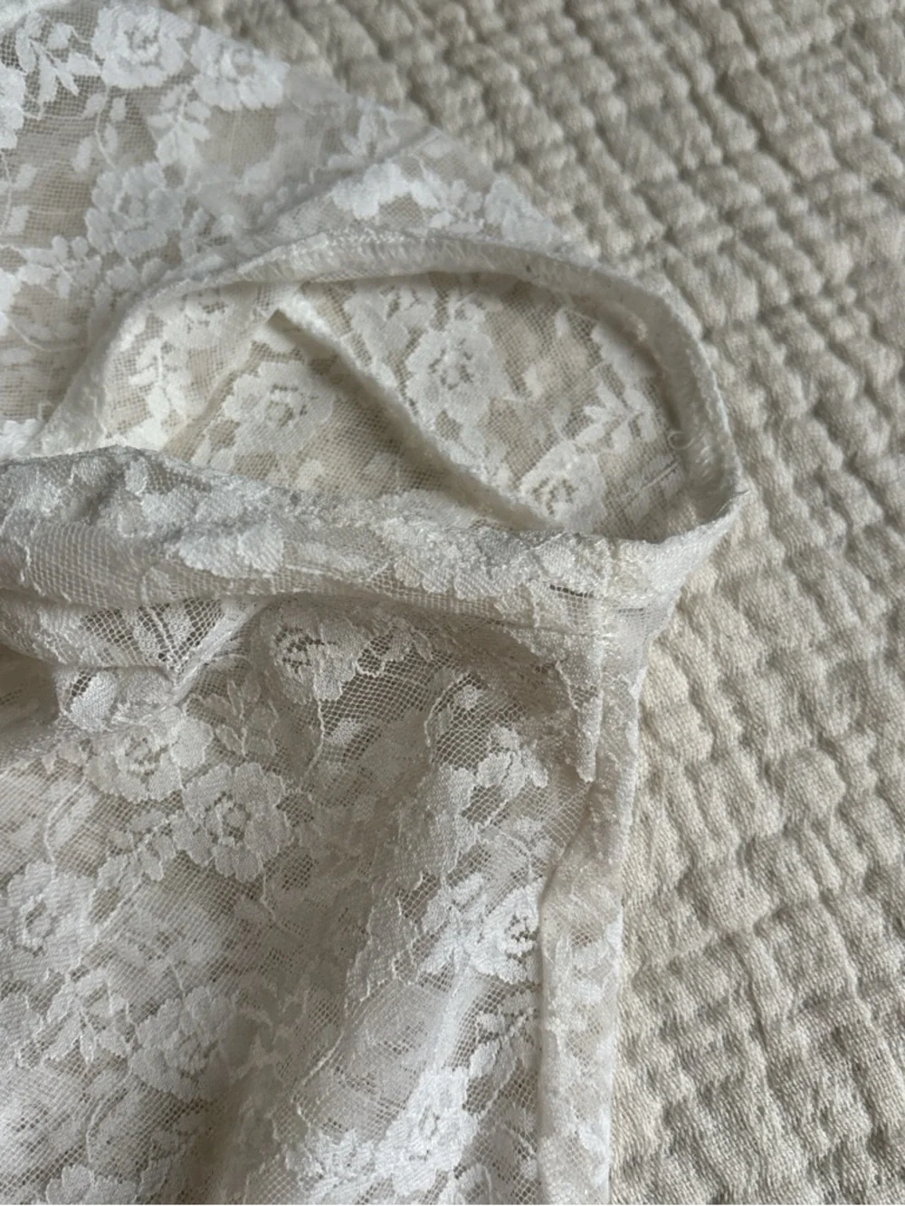 brandy melville white lace tee ˖𓍢ִ໋❀ - Picture 7 of 7